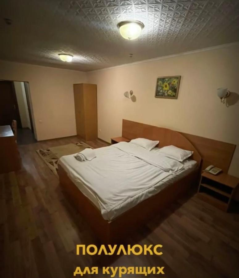 Zhassybi Hotel Астана Екстер'єр фото