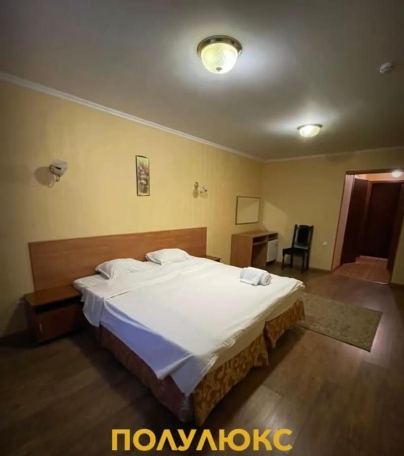 Zhassybi Hotel Астана Екстер'єр фото