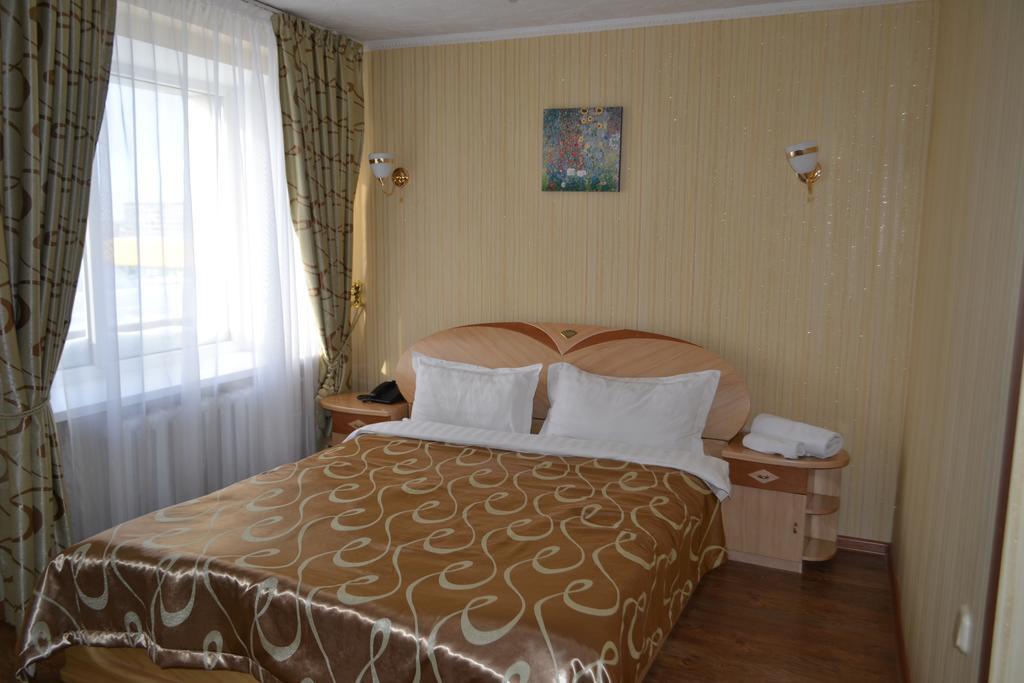 Zhassybi Hotel Астана Екстер'єр фото
