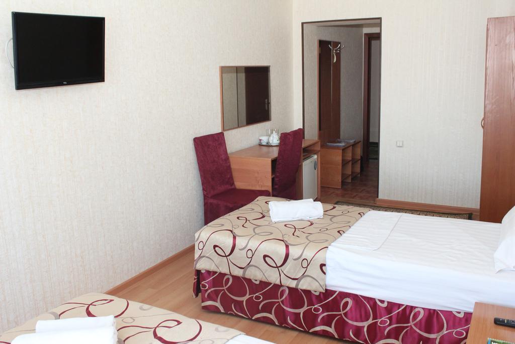 Zhassybi Hotel Астана Екстер'єр фото