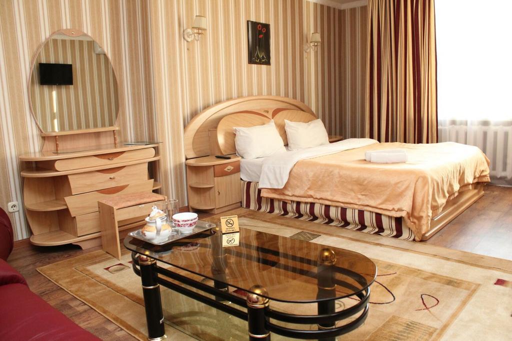 Zhassybi Hotel Астана Екстер'єр фото
